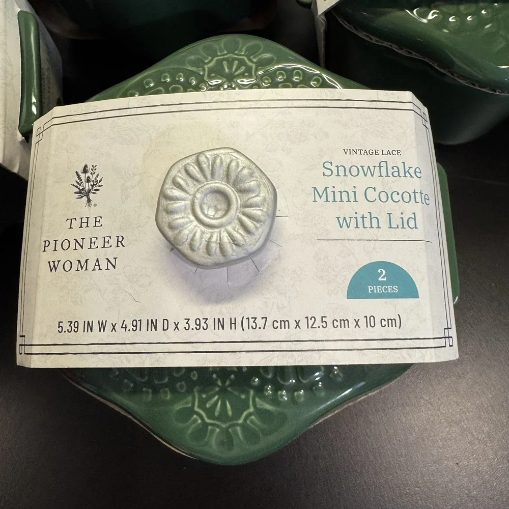 Pioneer Woman Stoneware Snowflake Cocotte with Lid – 2 Cup Mini Casserole Dish‎